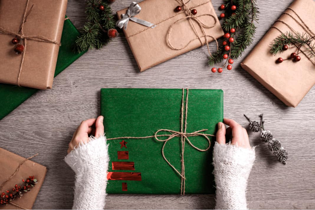 DIY Christmas Gift Ideas: How to Make Beautiful, Easy and Inexpensive Homemade  Christmas Gifts