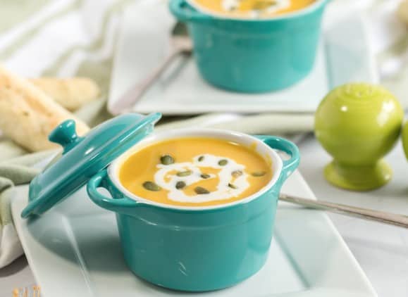 detox recipes - a small bowl of vegetarian butternut squash soup