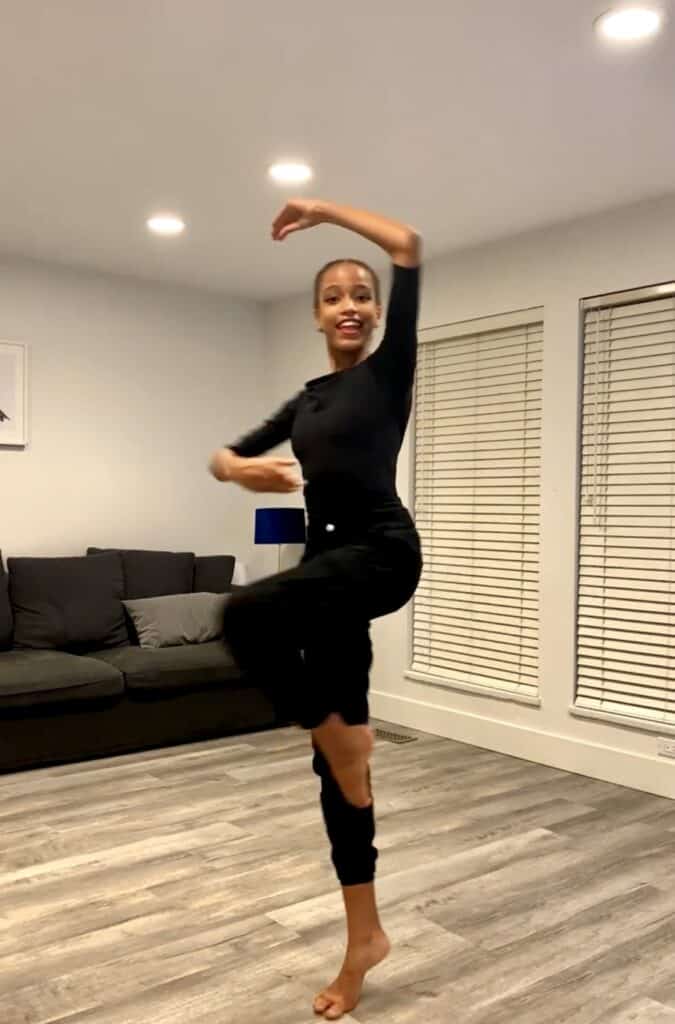 girl dancing with online dance classes